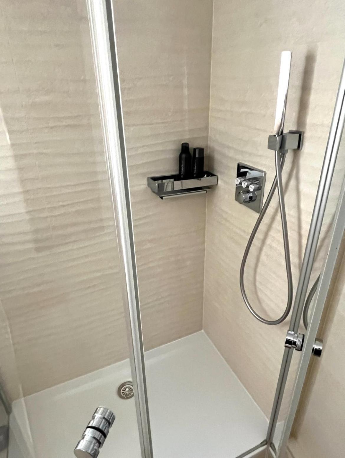 Studio Pres Des Champs-Elysees Paris Ngoại thất bức ảnh