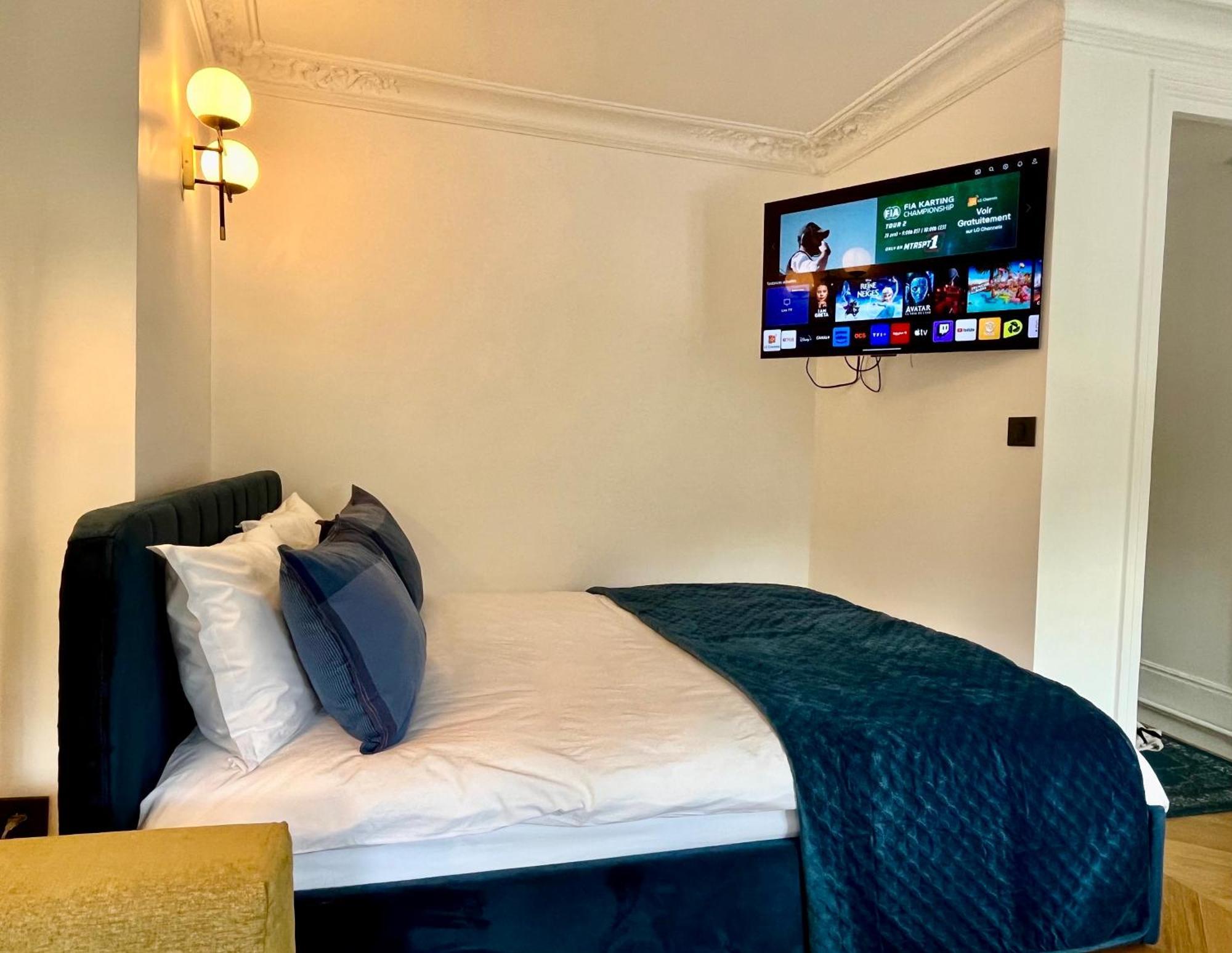 Studio Pres Des Champs-Elysees Paris Ngoại thất bức ảnh